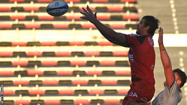 Toulon's South African lock Eben Etzebeth jumps for the ball during the European Rugby Champions Cup match against Sale Sharks at Mayol Stadium in Toulon