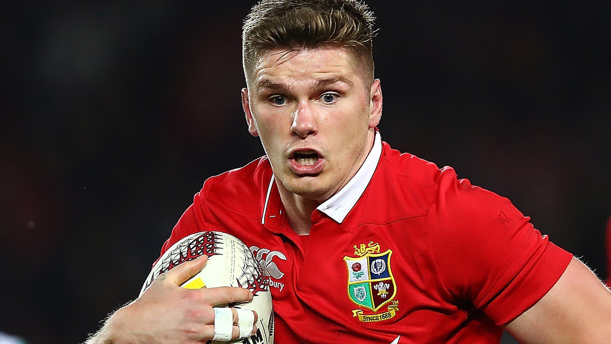 Owen Farrell: England fly-half signs new Saracens contract to 2022