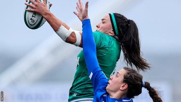 The win was Nichola Fryday's first since being named Ireland captain